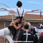 El baile 'eleva la cruz de mayo' en Santa Ana